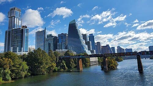Highest temperature in Austin on August 15? card icon