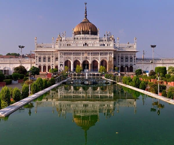 Highest temperature in Lucknow on August 15? card icon