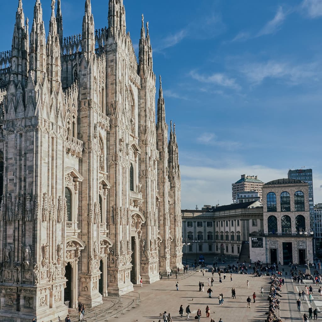 Highest temperature in Milan on August 15? card icon