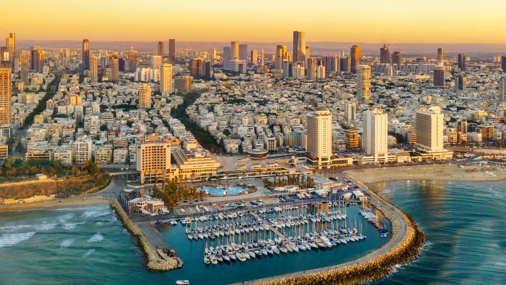 Highest temperature in Tel Aviv on August 15? card icon