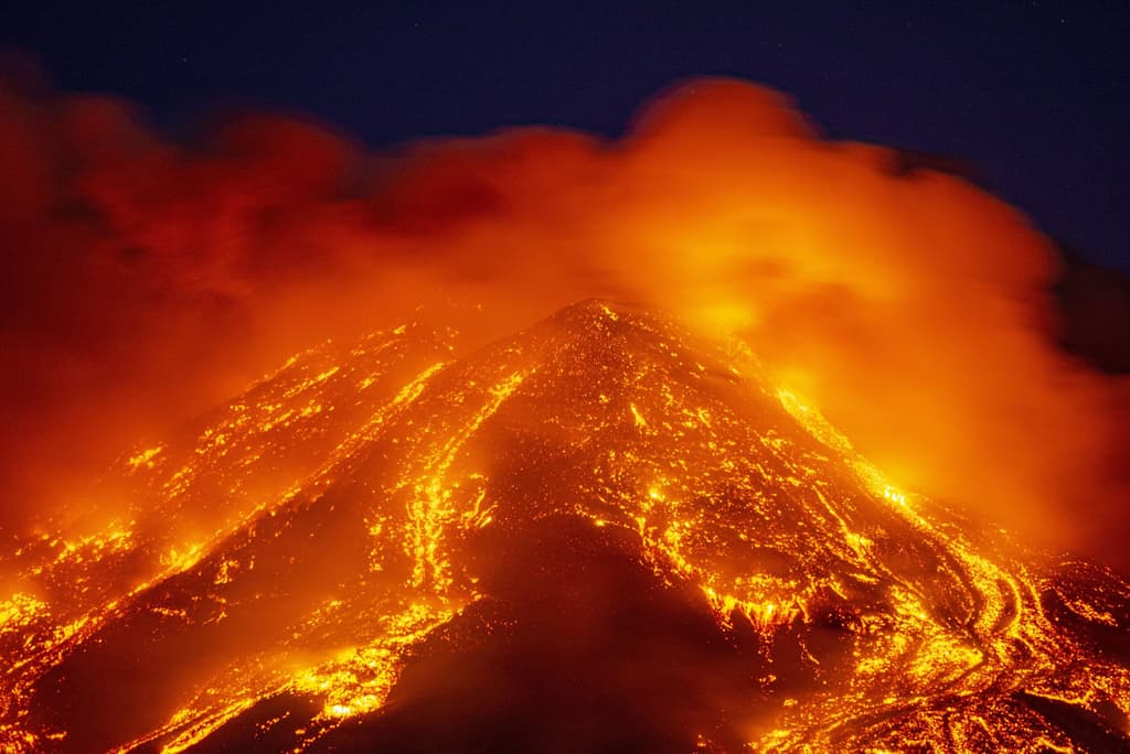 icon for Etna eruption with VEI 2+ in 2026?