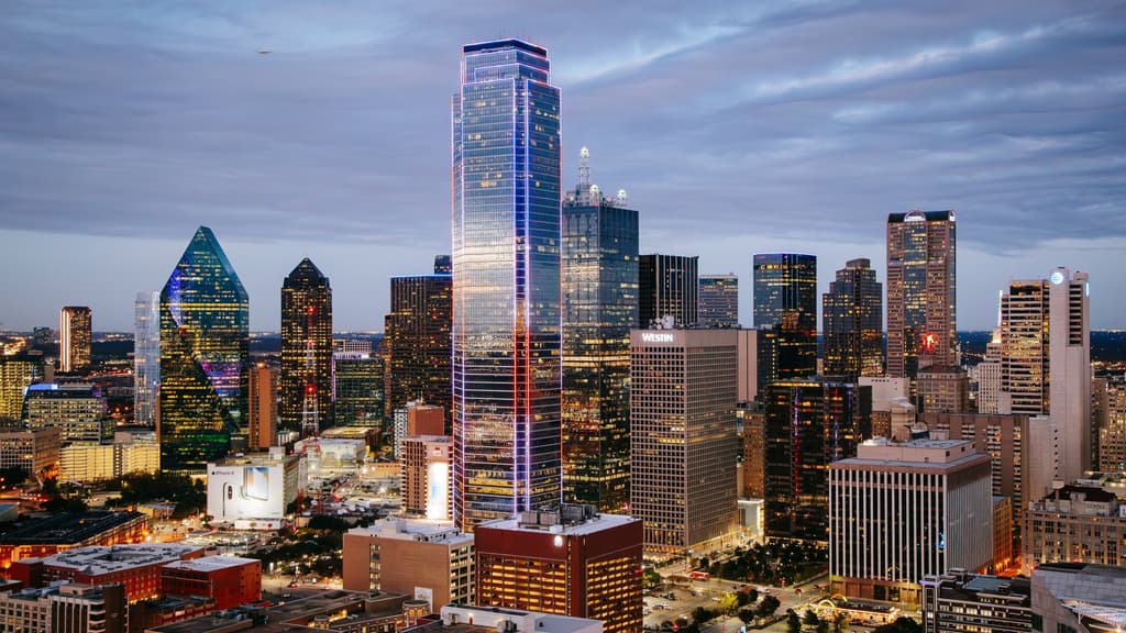 Highest temperature in Dallas on August 15? card icon