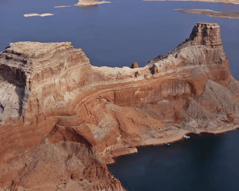 icon for Will Lake Powell's minimum elevation stay above 3,510 ft?