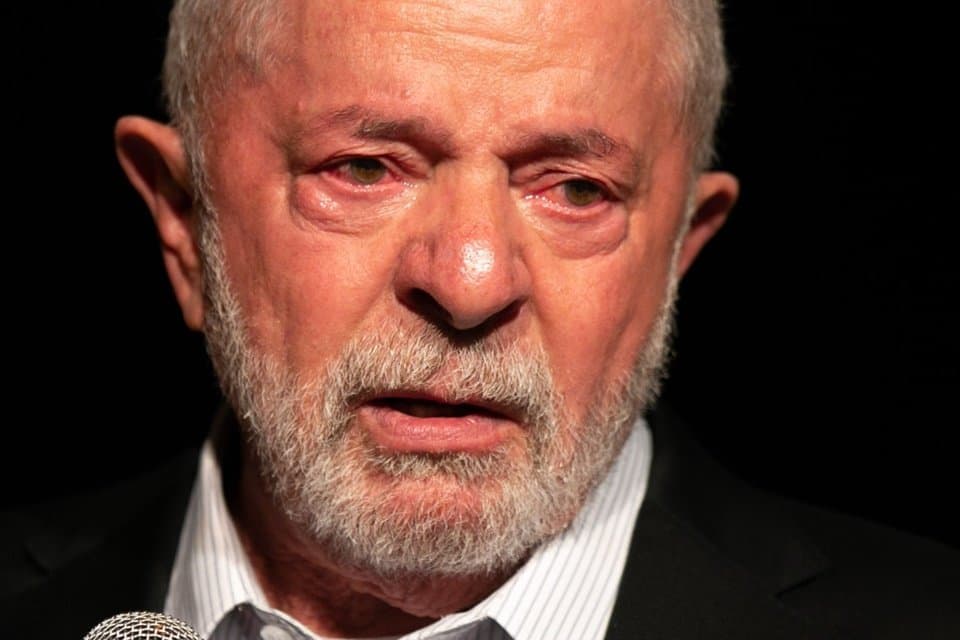 icon for Lula participates in debate before first round?