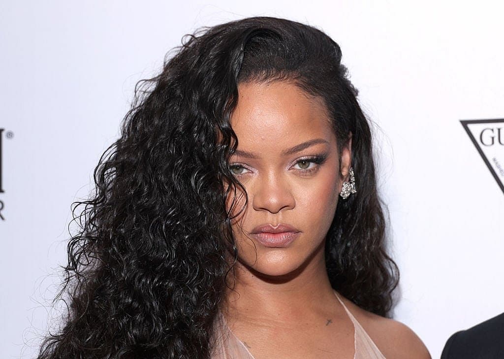 icon for Rihanna confirmed pregnant in 2026?