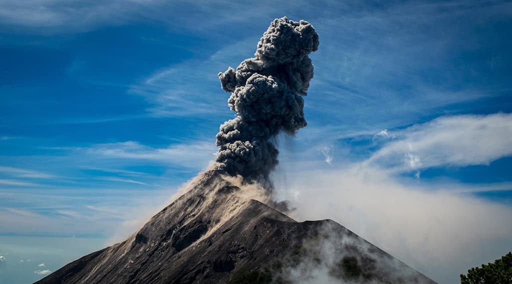 icon for Vesuvius eruption with 1+ VEI in 2026?