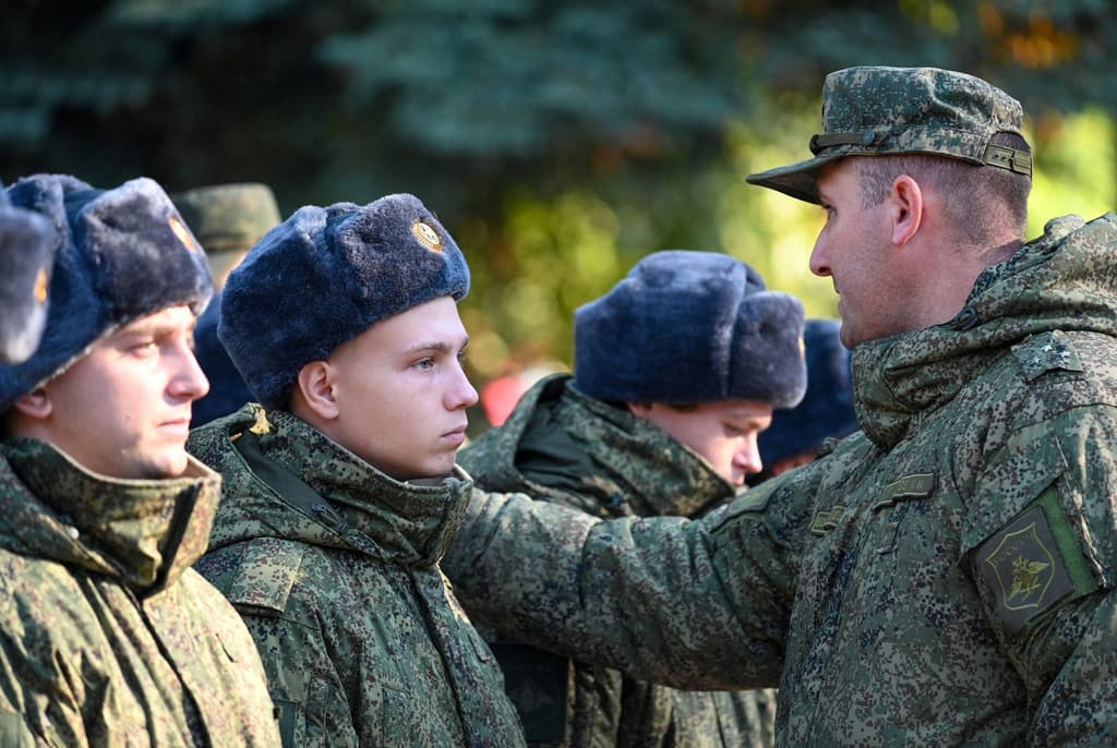 icon for Will Russia announce a new forced mobilization by...?